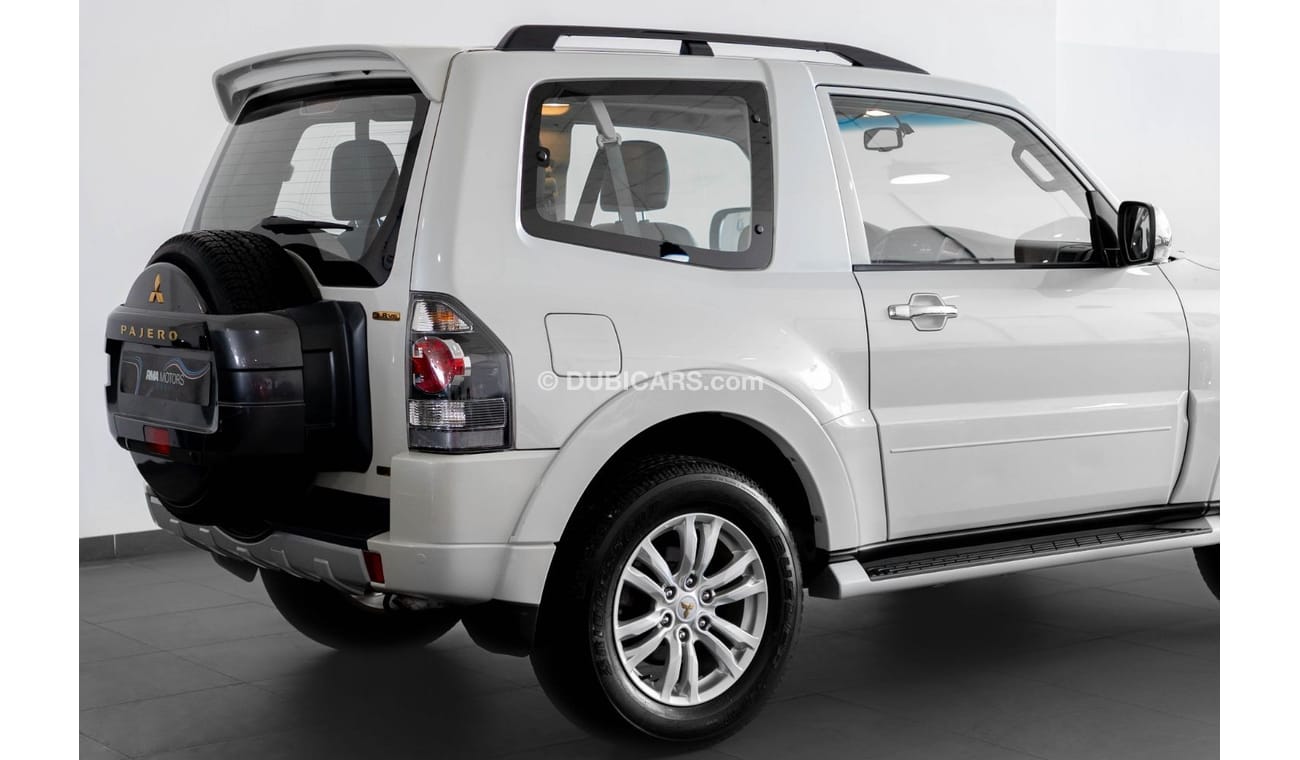 Mitsubishi Pajero 2018 Mitsubishi Pajero 3.8L GLS / 2 Doors / Mitsubishi Warranty & Full Mitsubishi Service History