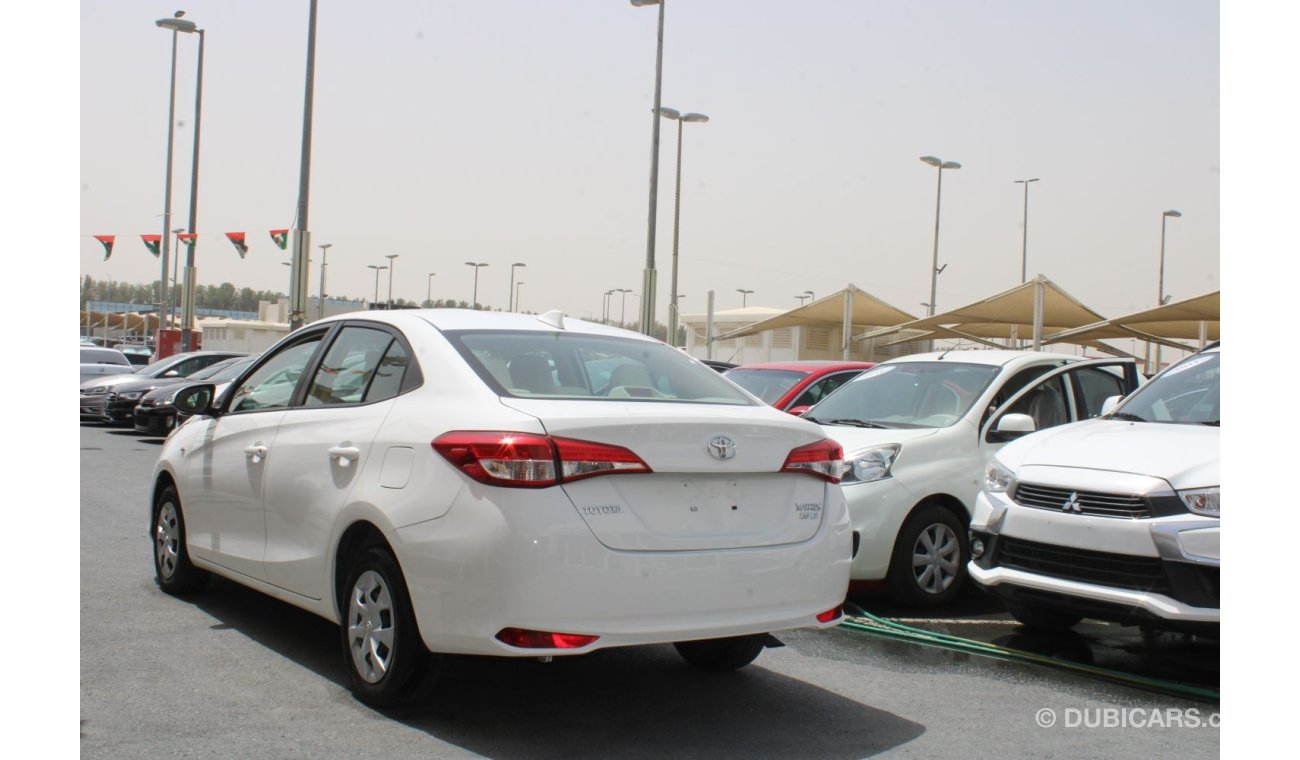 Toyota Yaris SE ACCIDENTS FREE - GCC - CAR IS IN PERFECT CONDITION INSIDE OUT