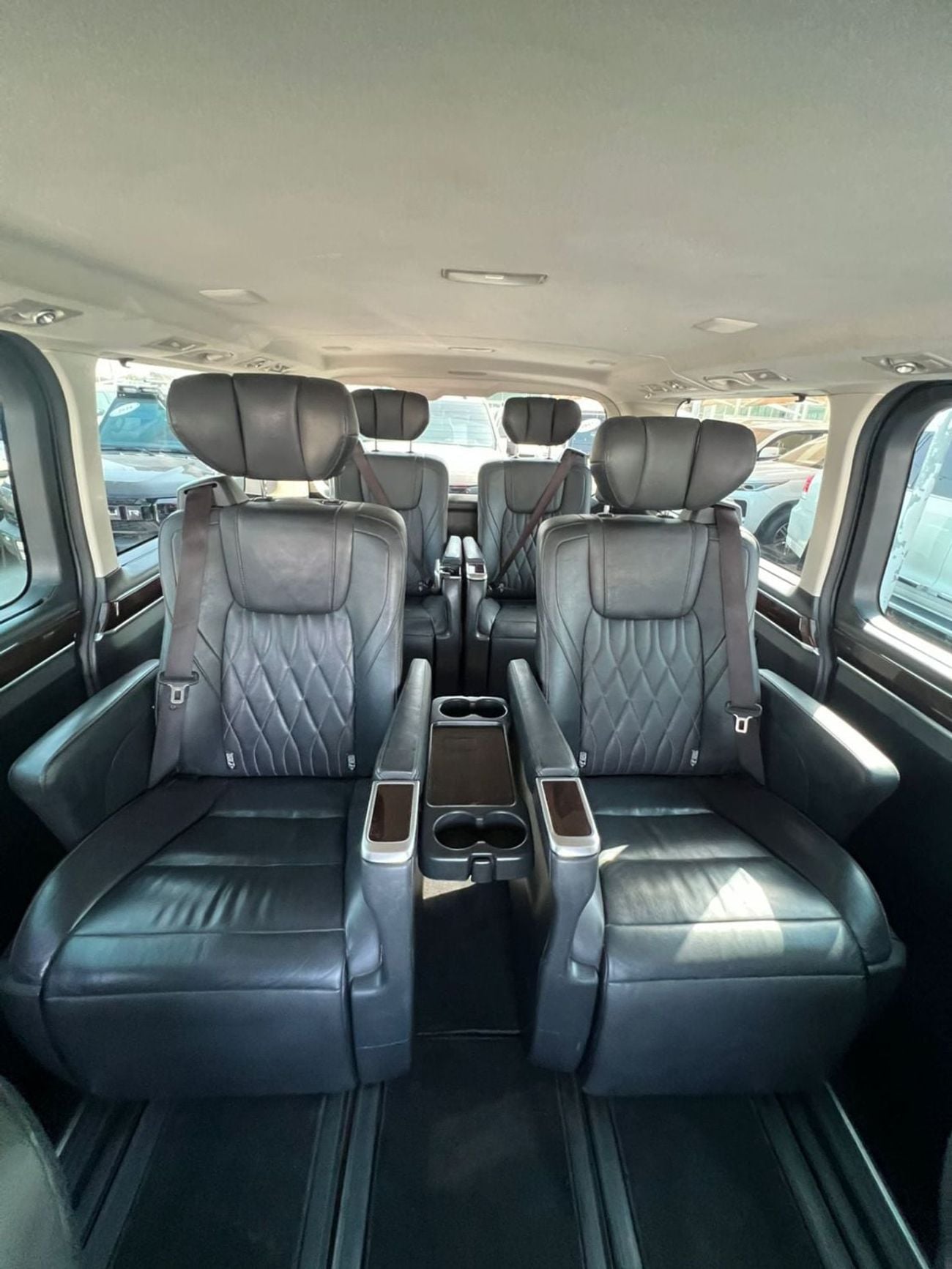 تويوتا جرافينا PREMIUM 2021.ENGINE 3.0L/V6.