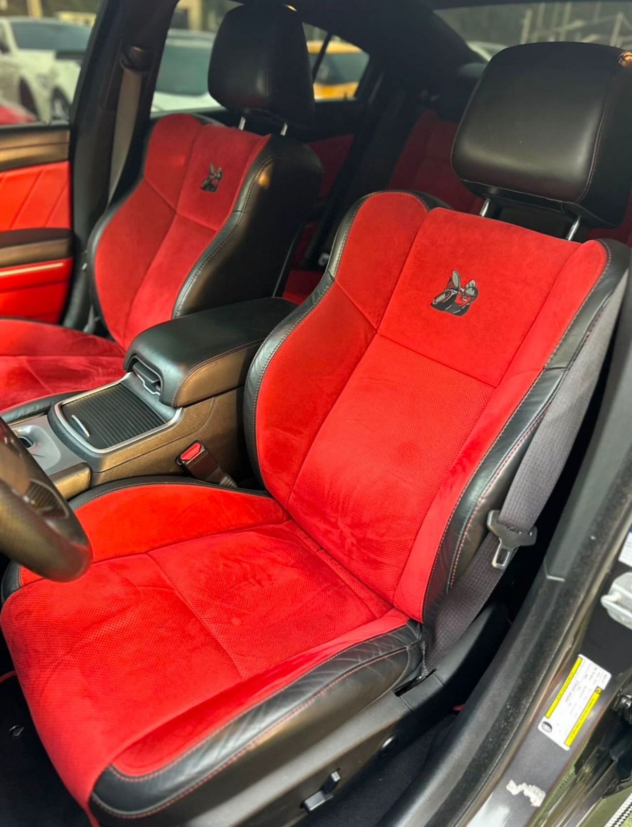 دودج تشارجر دودج تشارجر سكات باك 6.4 خليجي 2020 فل ابشن صبغ وكاله بحاله ممتازه