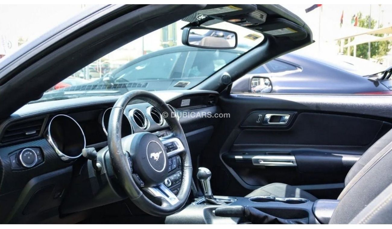 Ford Mustang Std *ORIGINAL AIRBAGS* Mustang V6 2016/Big Screen/Very Good Condition