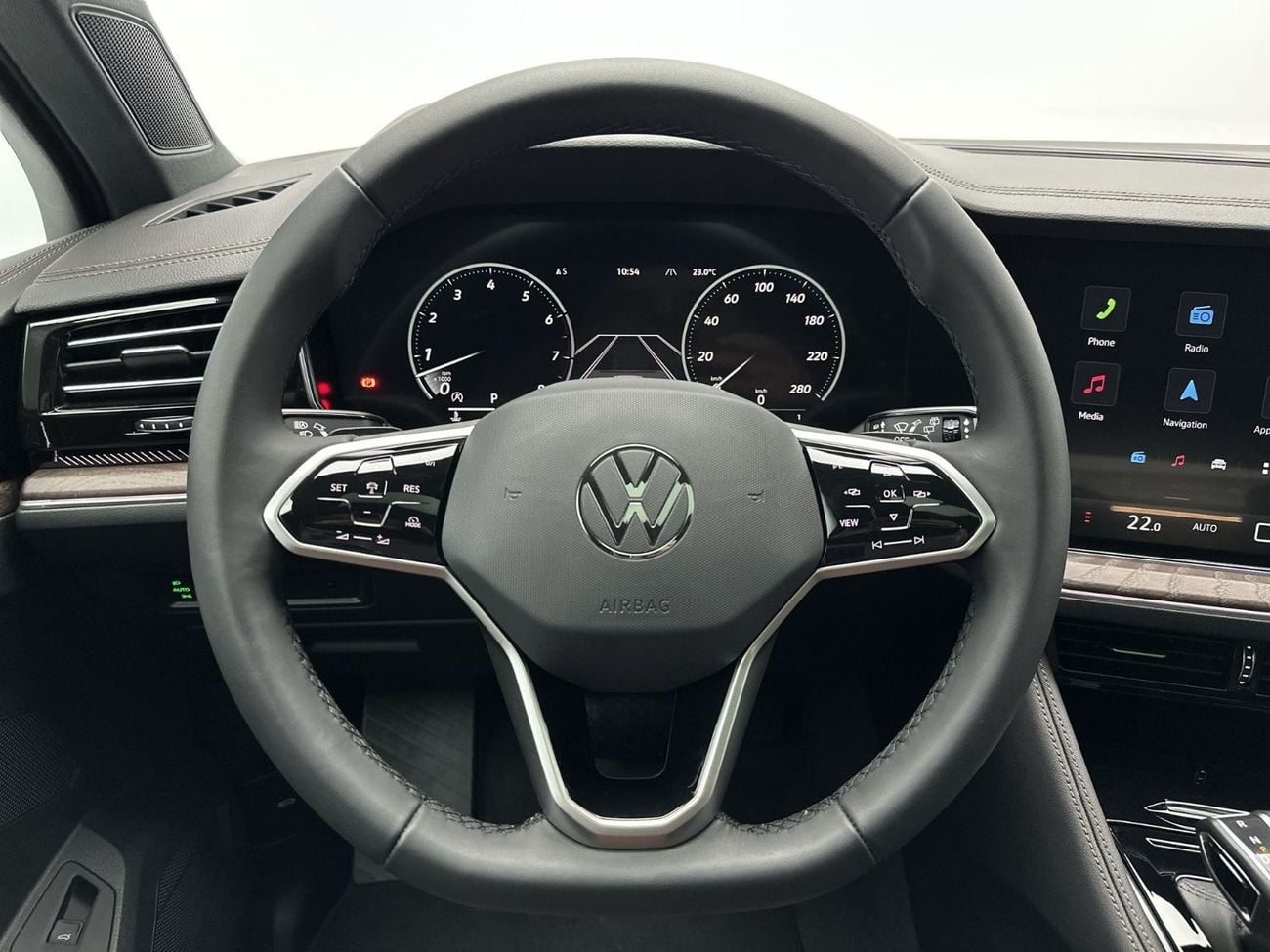 فولكس واجن طوارق 3L | VW Certified | Ventilated Front Seats, V6 4MOTION & Smart Driving Pack