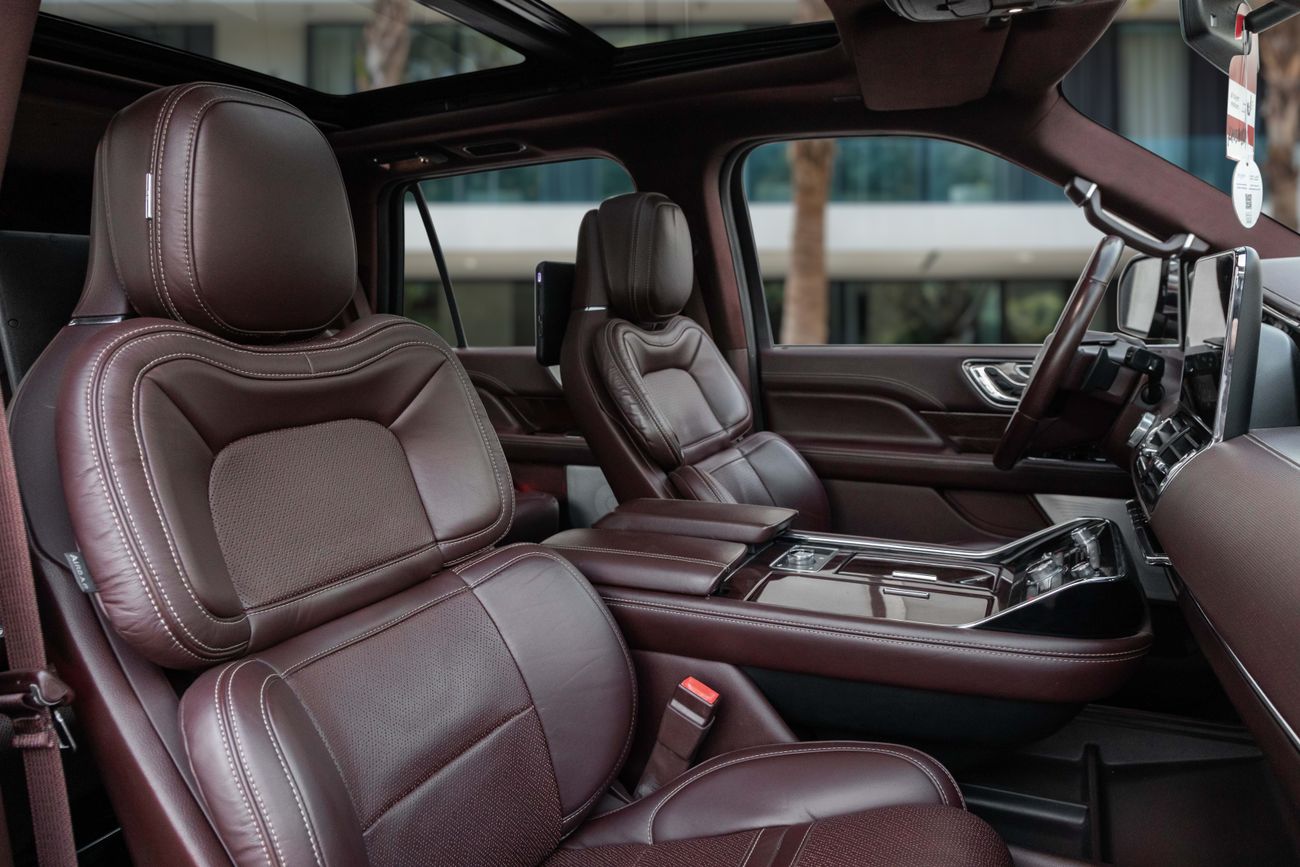 Lincoln Navigator 2,742 P.M | 0% Downpayment | LINCOLN NAVIGATOR PRESIDENTIAL!