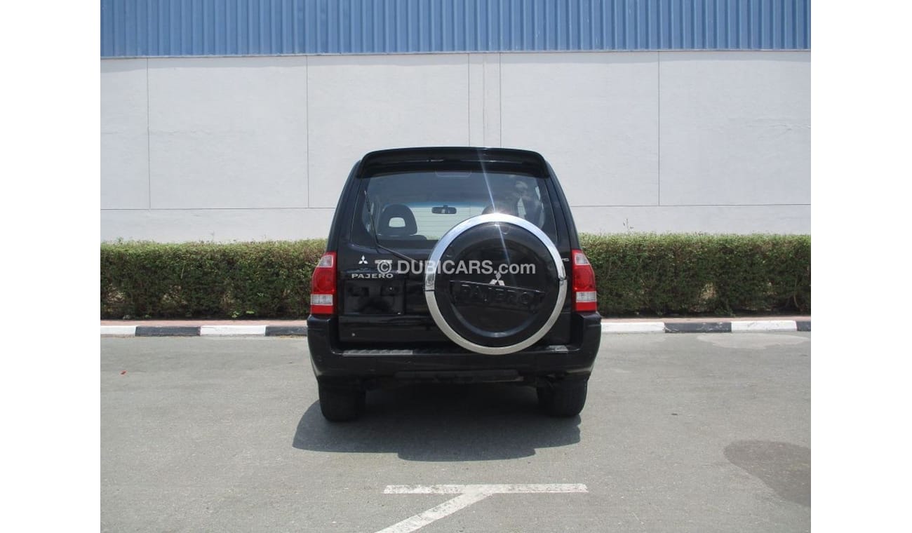 Mitsubishi Pajero MITSUBISHI PAJERO  2 DOOR 2005 ORIGINAL PAINTS , SINGLE OWNER ,GULF SPACE