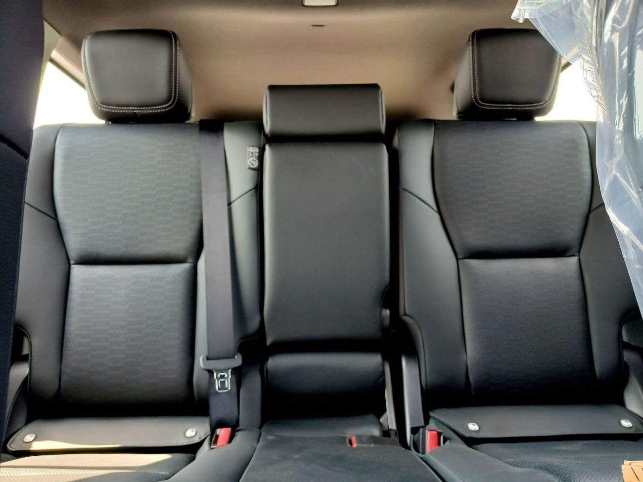 تويوتا برادو تويوتا برادو بنزين 2.4 لتر 2025 بريميوم