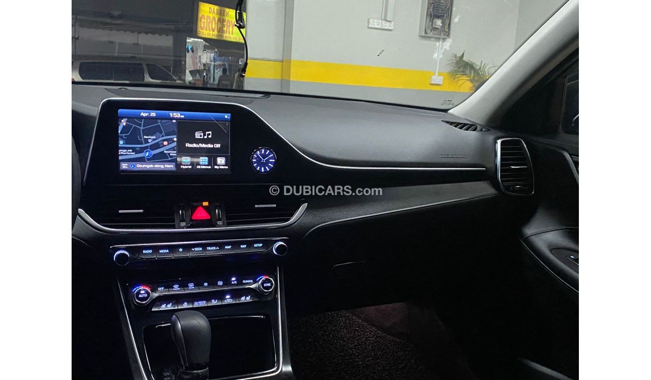 Hyundai Azera HYUNDAI AZERA