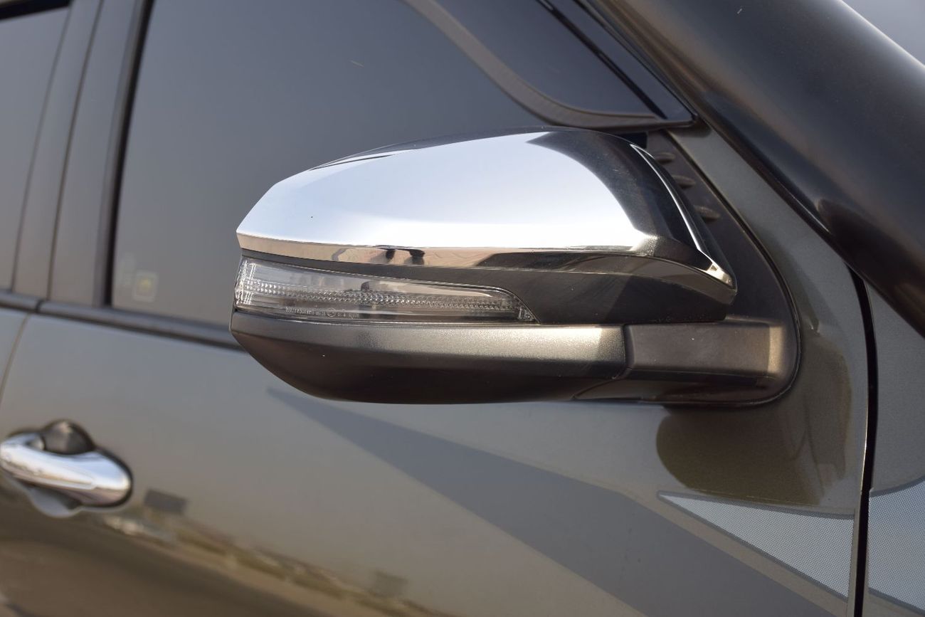 Toyota Hilux S GLX 2.8L AWD M/T