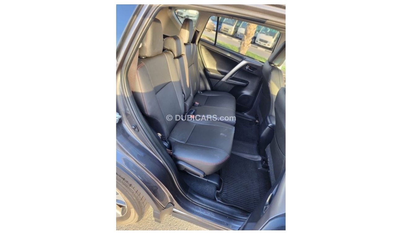 Toyota RAV4 TOYOTA RAV4 XLE FULL OPTION 2017 MODEL