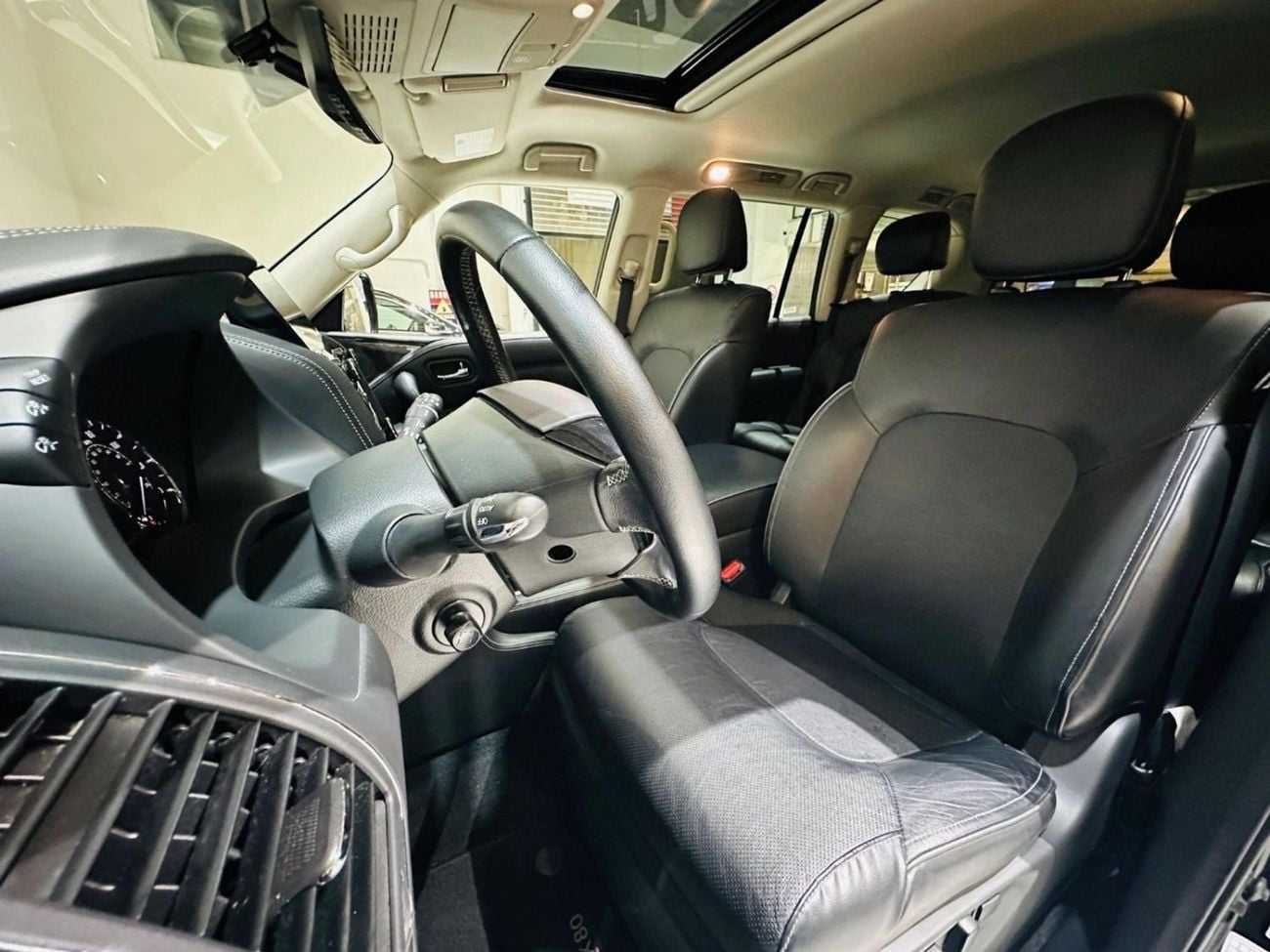 Infiniti QX80 LUXE SENSORY PROACTIVE LUXURY PROACTIVE
