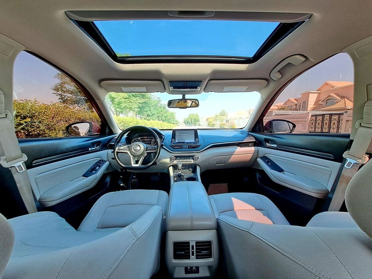 Nissan Altima SV 2.5L 2019 GCC (890/-MONTHLY)