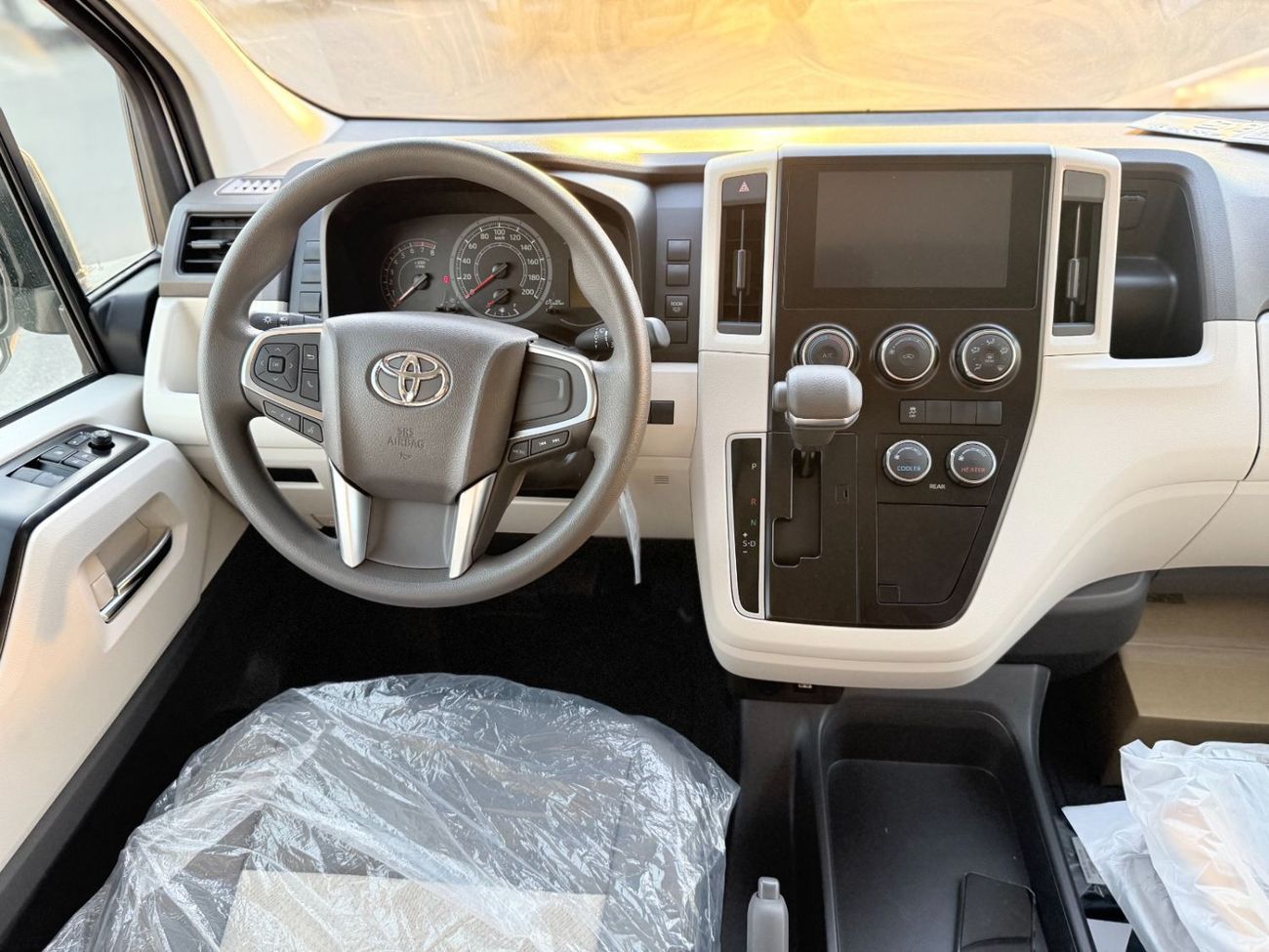 Toyota Hiace 2026 Toyota Hiace GL 13-Seater High-Roof Full-Option 3.5L V6 Petrol A/T RWD Export Only