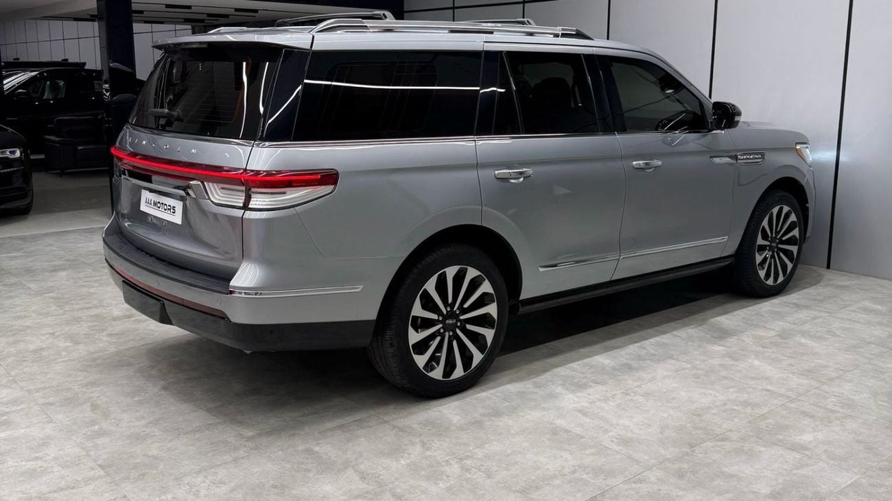 Lincoln Navigator Std 3.5L | GCC Specs | Warranty & Service Contract Until 2029 | Only 5,000 KM