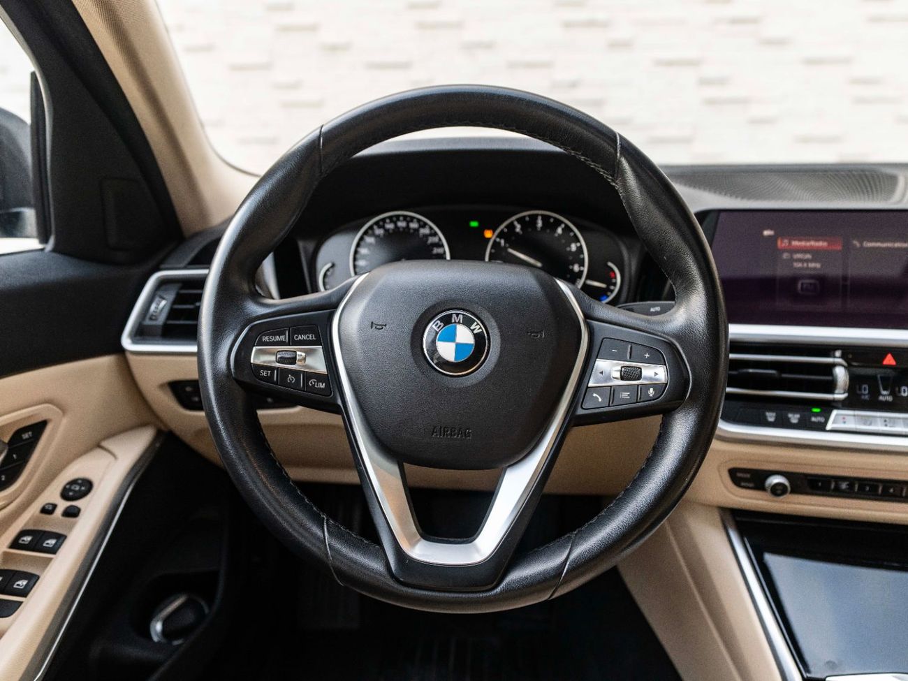 BMW 320i Executive 2.0L