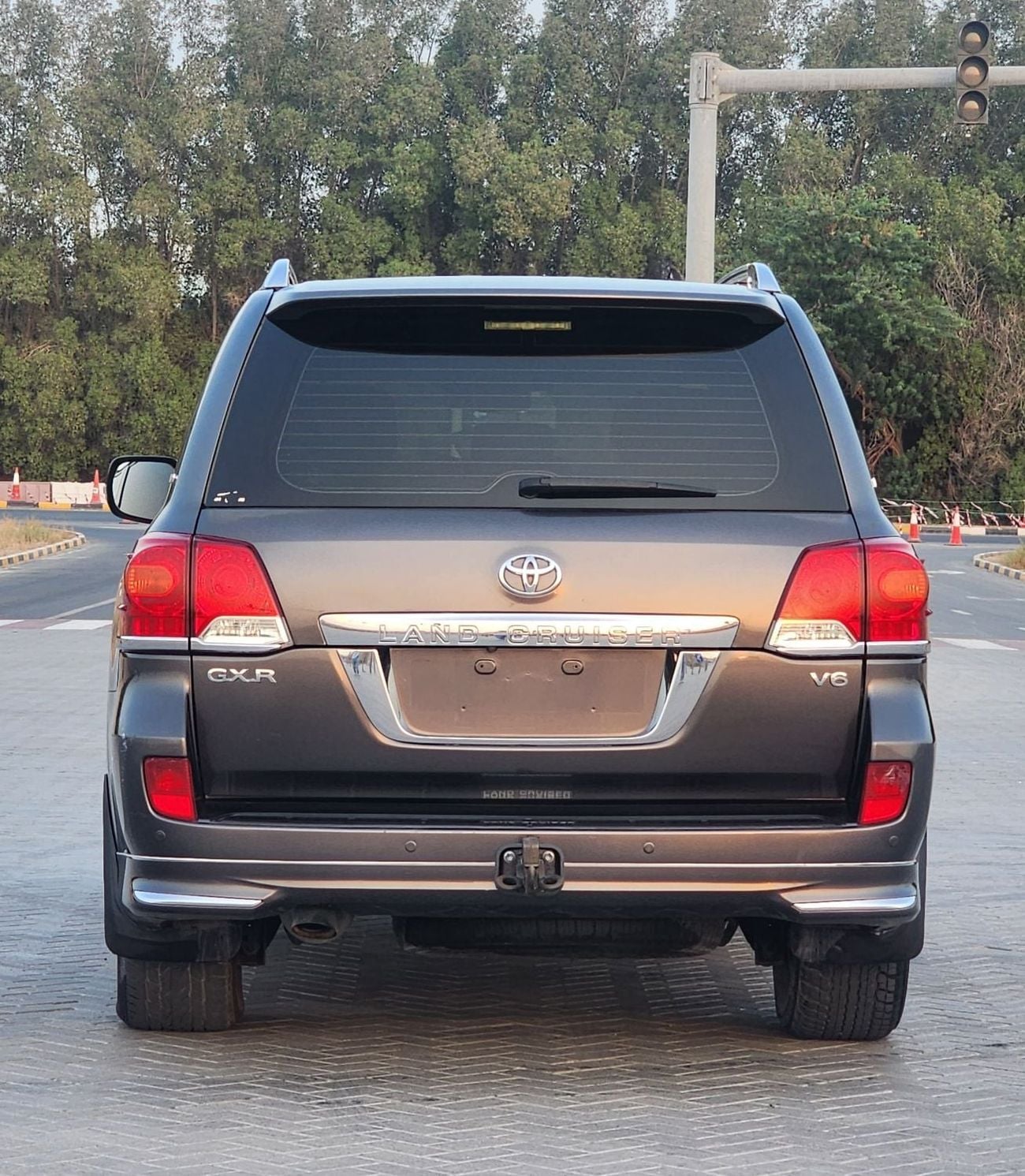 Toyota Land Cruiser GX.R V6
