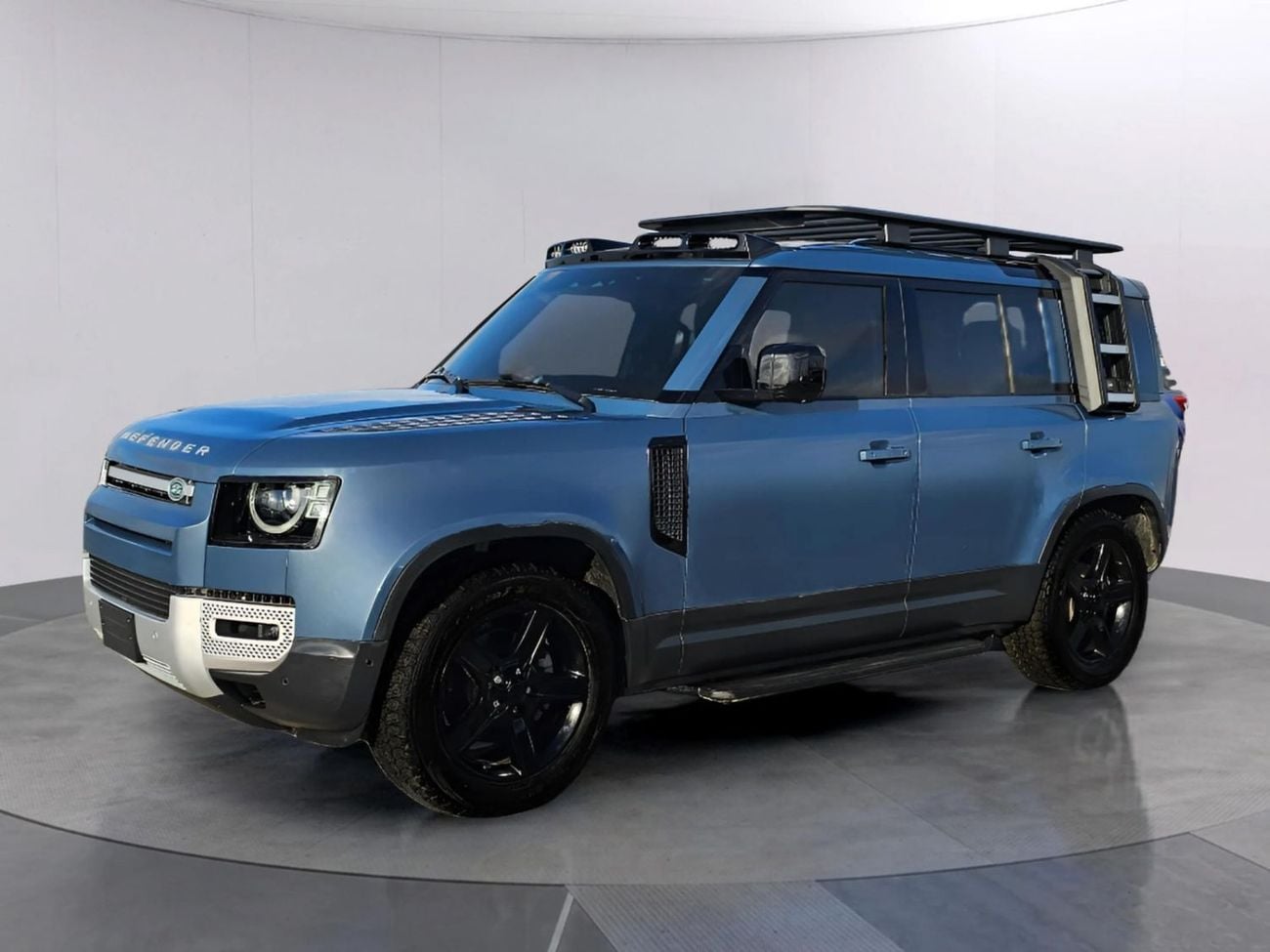 Land Rover Defender D300 Lhd 3.0L Diesel engine 4WD Automatic Gear 5seats 5 Doors