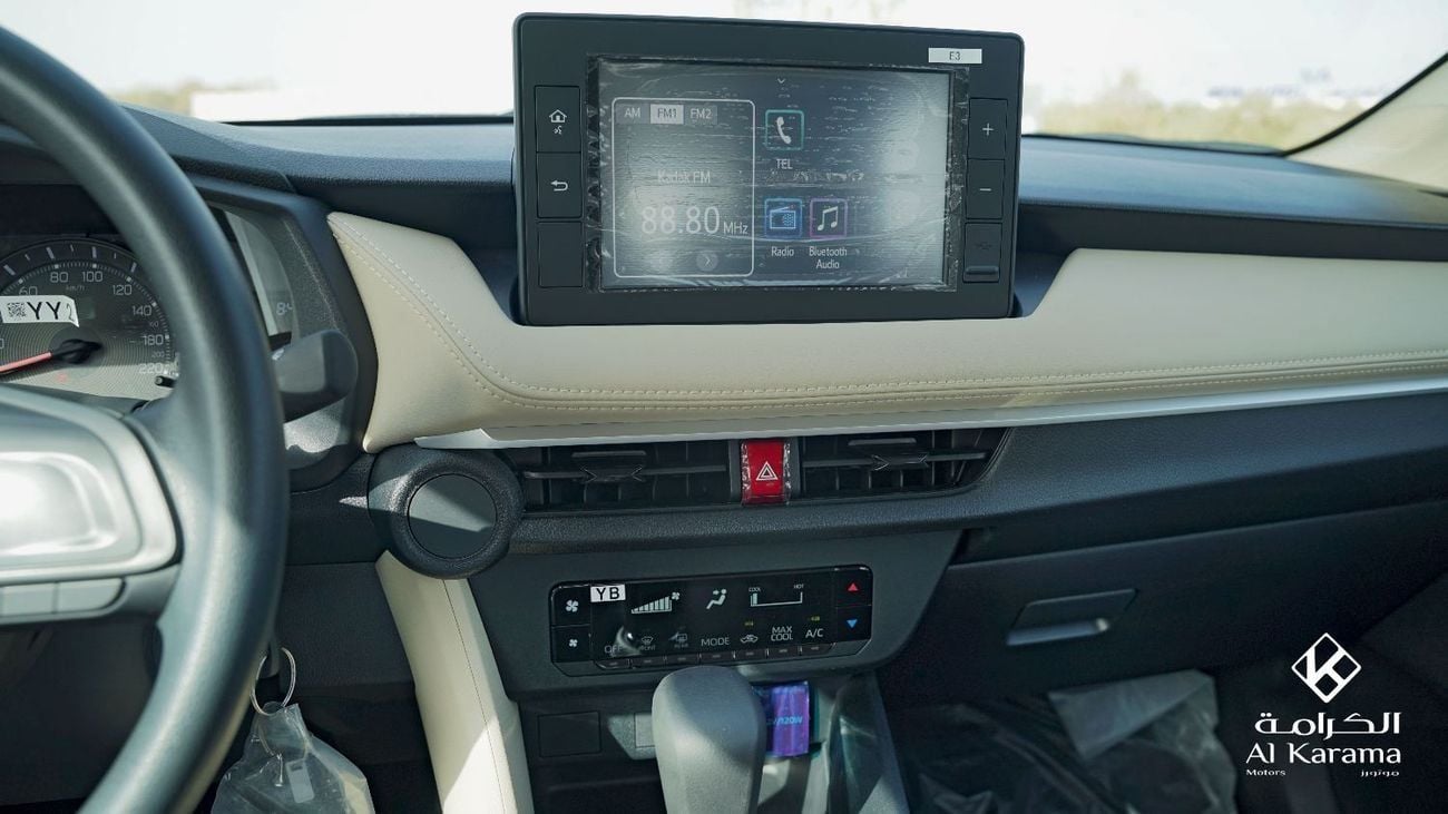 تويوتا يارس E 1.5L Petrol Engine with Automatic Transmission - GCC Specification - Touch Screen Media Player - Zer