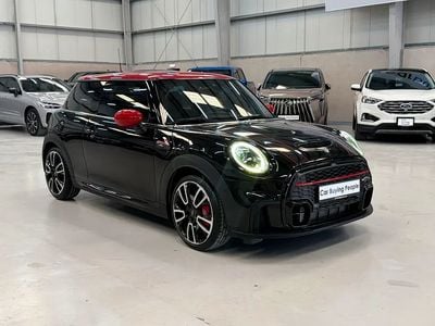 MINI Cooper 1,350PM Zero Down Avaialble John Works GCC Specs