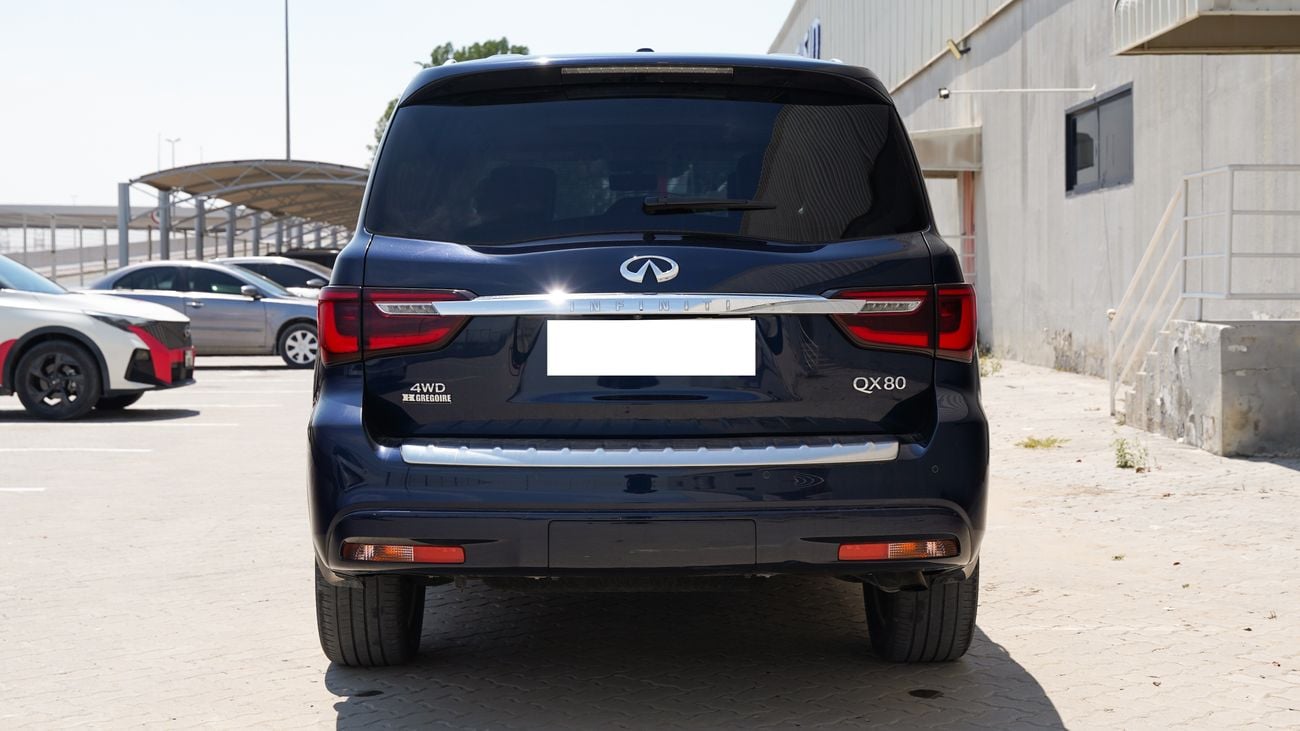 Infiniti QX80 LUXE PROACTIVE
