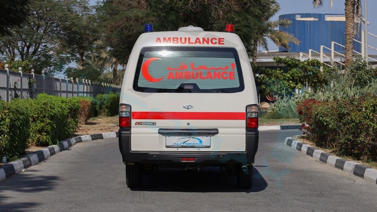 سي إم سي D 260 Panel Ambulance Edition Van 2.4L RWD GCC 2025 With 3 Years Or 100,000 Km Warranty @ Swiss Auto.