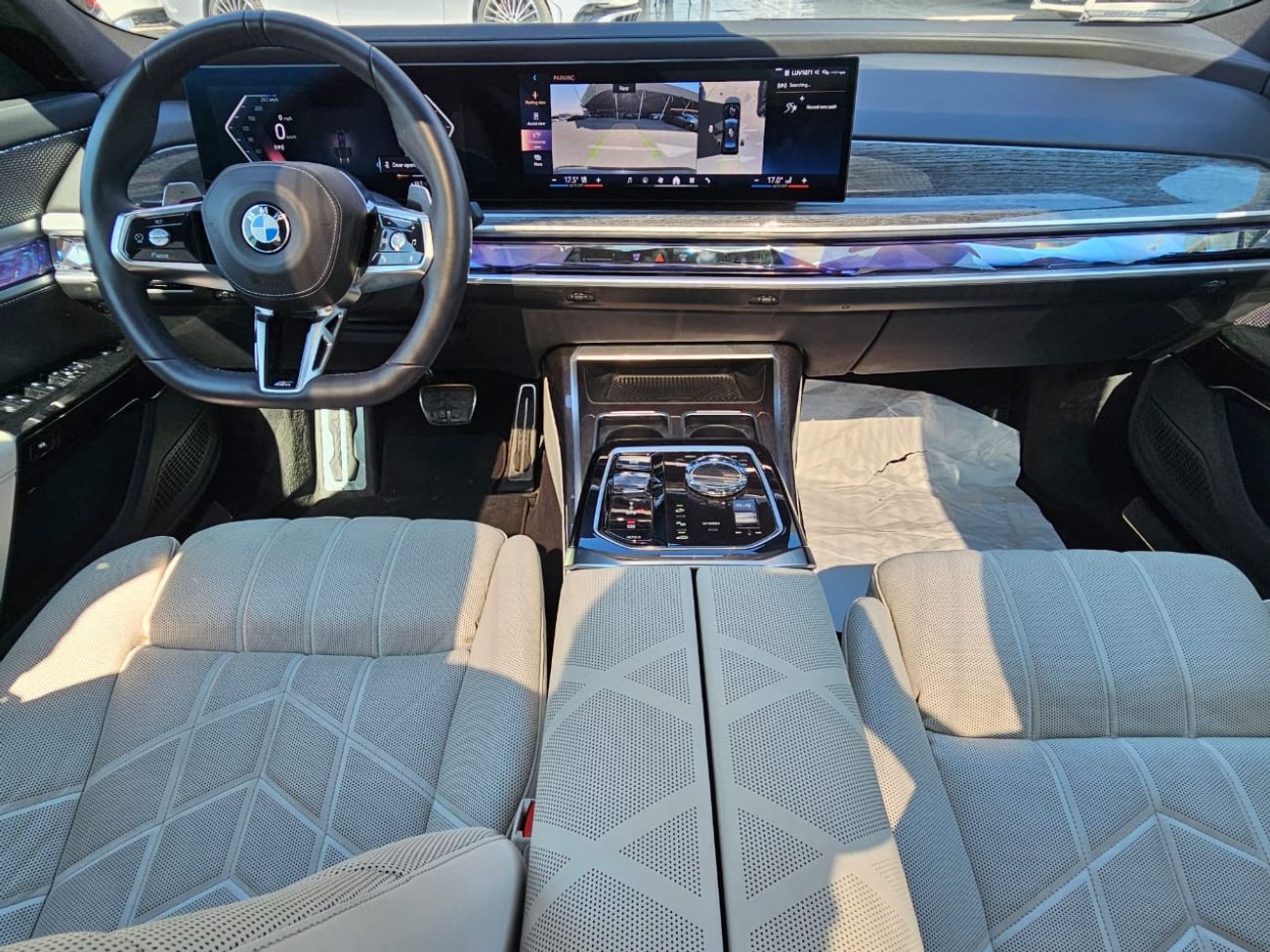 BMW 740i