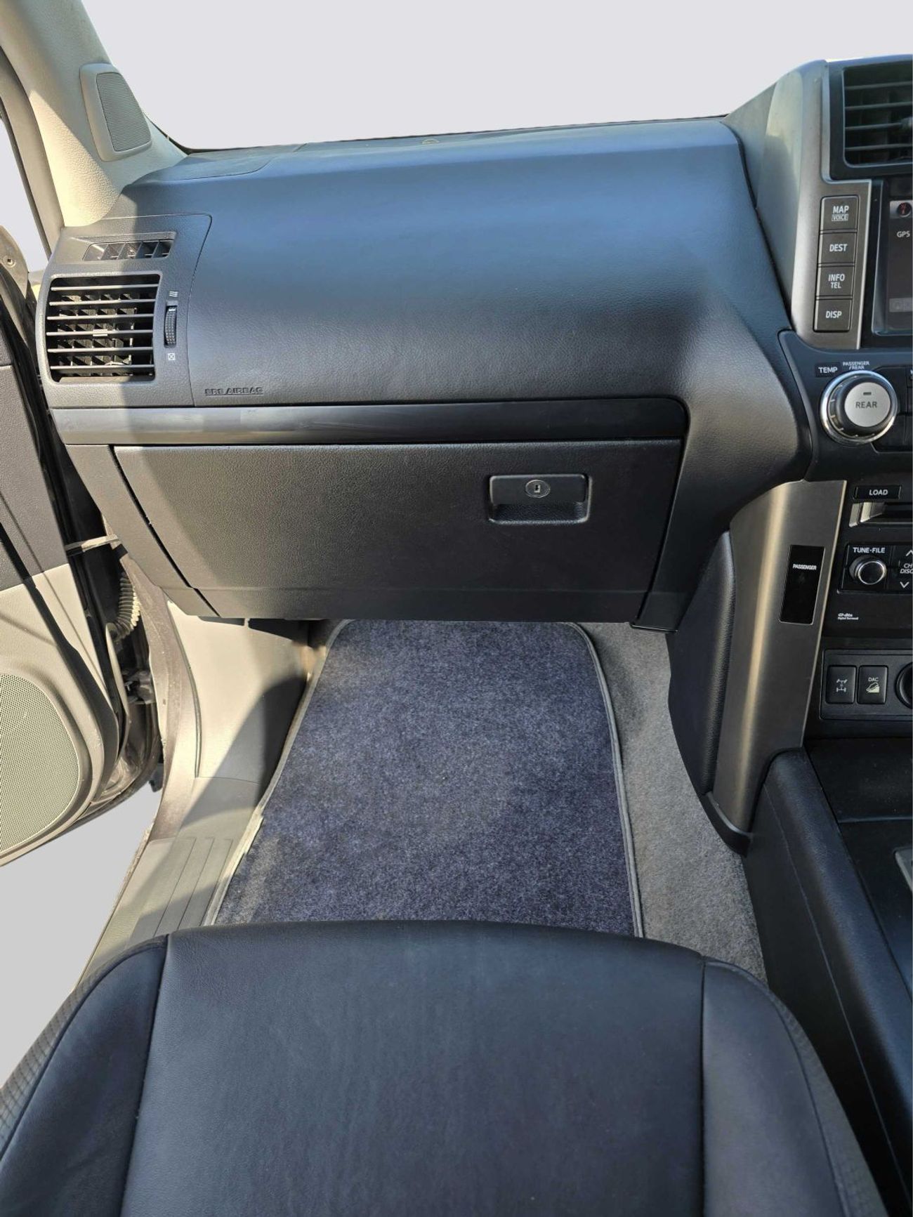 Toyota Prado 4x4 Diesel 2.8L Right Hand Drive (Export only)