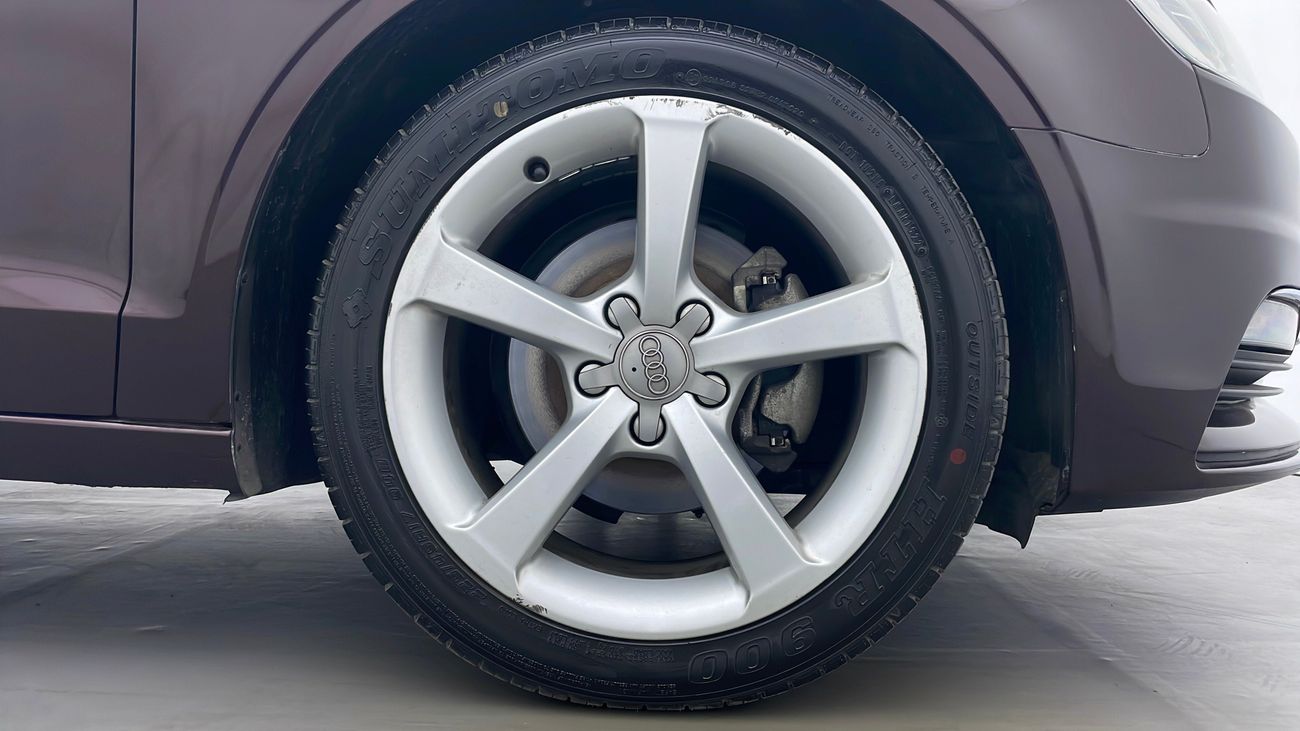 Audi A3 30 TFSI LIMOUSINE 1.4 | Under Warranty | Inspected on 150+ parameters