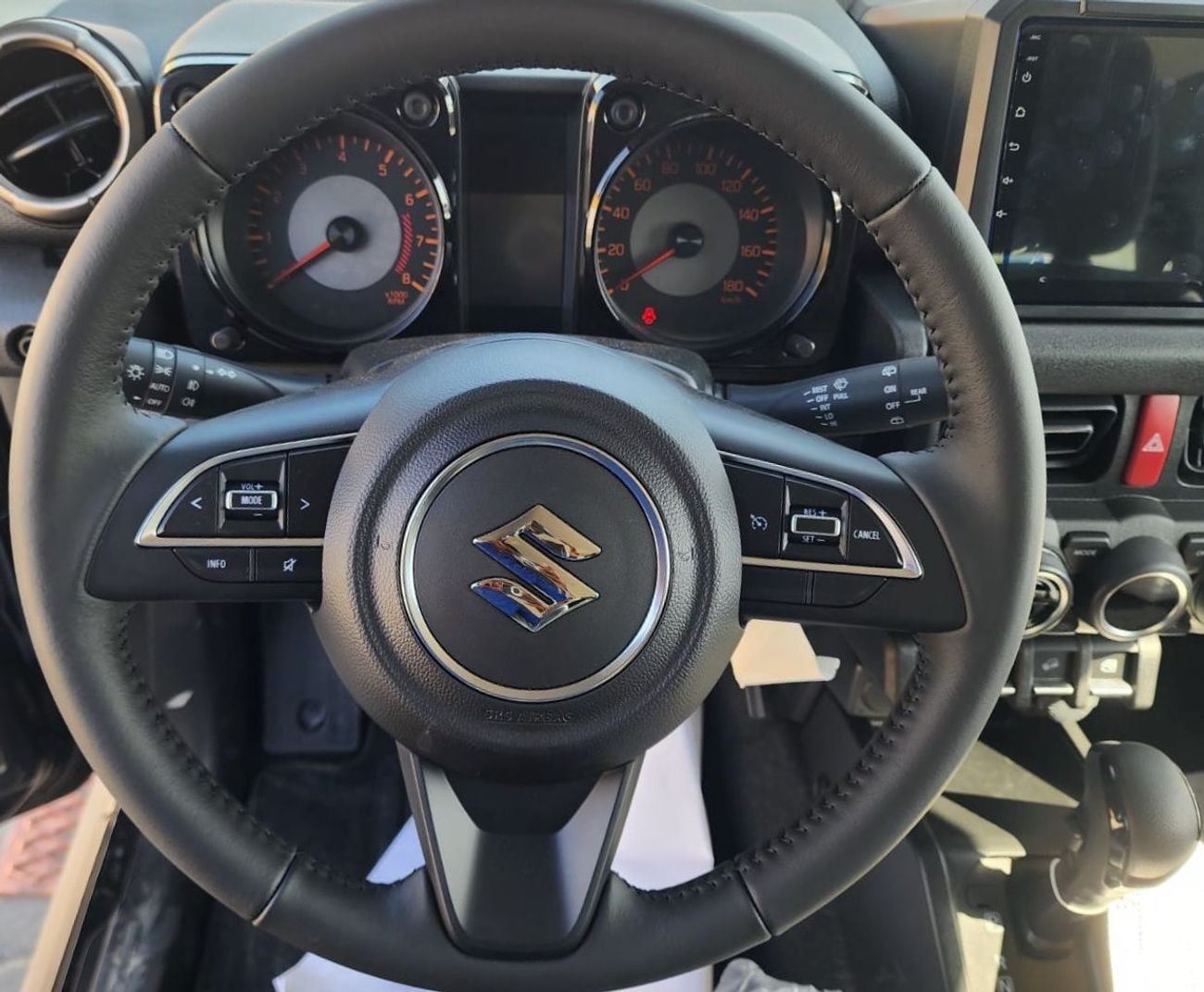 سوزوكي جيمني GLX 1.5L (3-Doors)