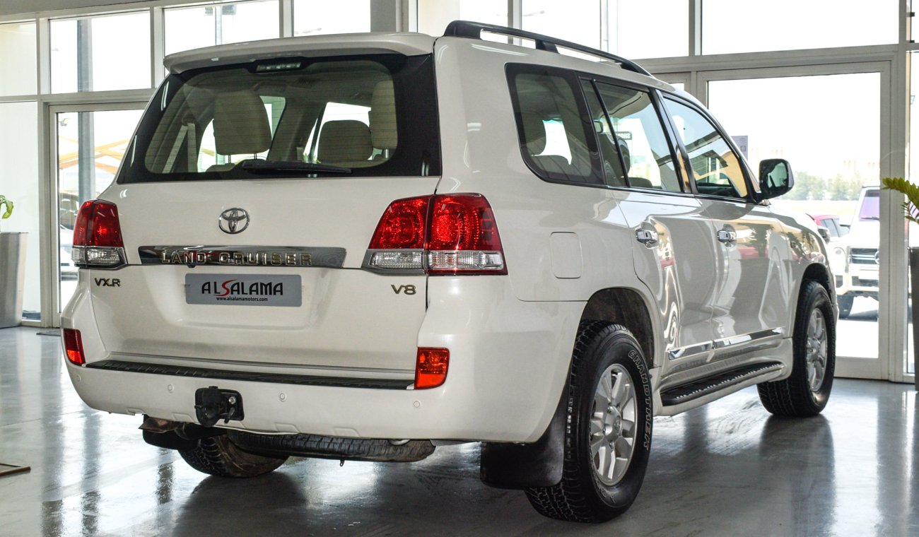 Toyota Land Cruiser VXR V8