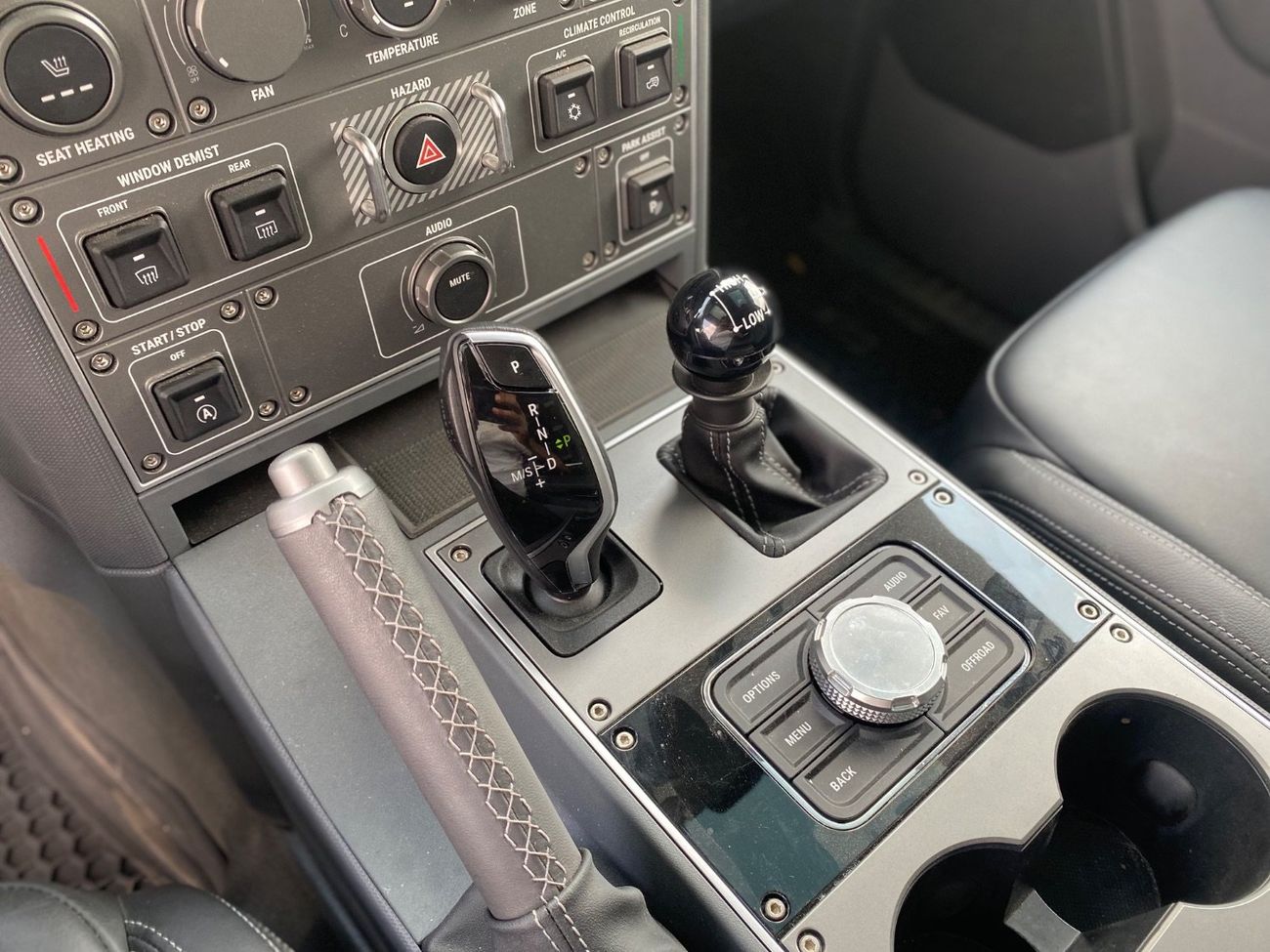 إينيوس غرينادير QuarterMaster