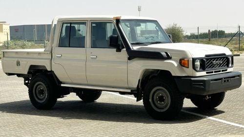 Toyota Land Cruiser Pick Up TOYOTA Land Cruiser DC 4.2 MT 2025 basic