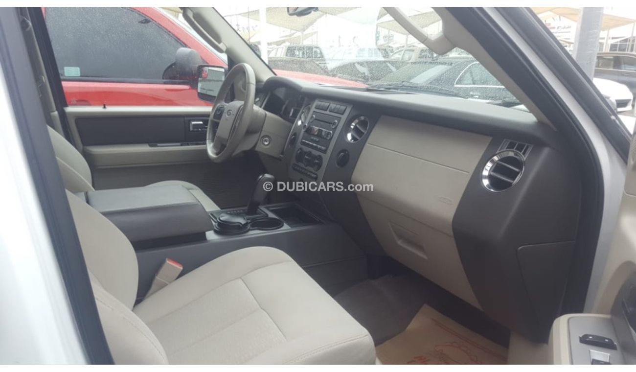 Ford Expedition Ford Expedition model 2013 car prefect condition full service full option low mileage