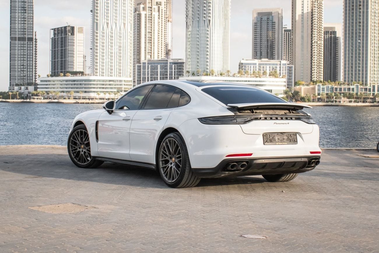 Porsche Panamera 4 3.0L