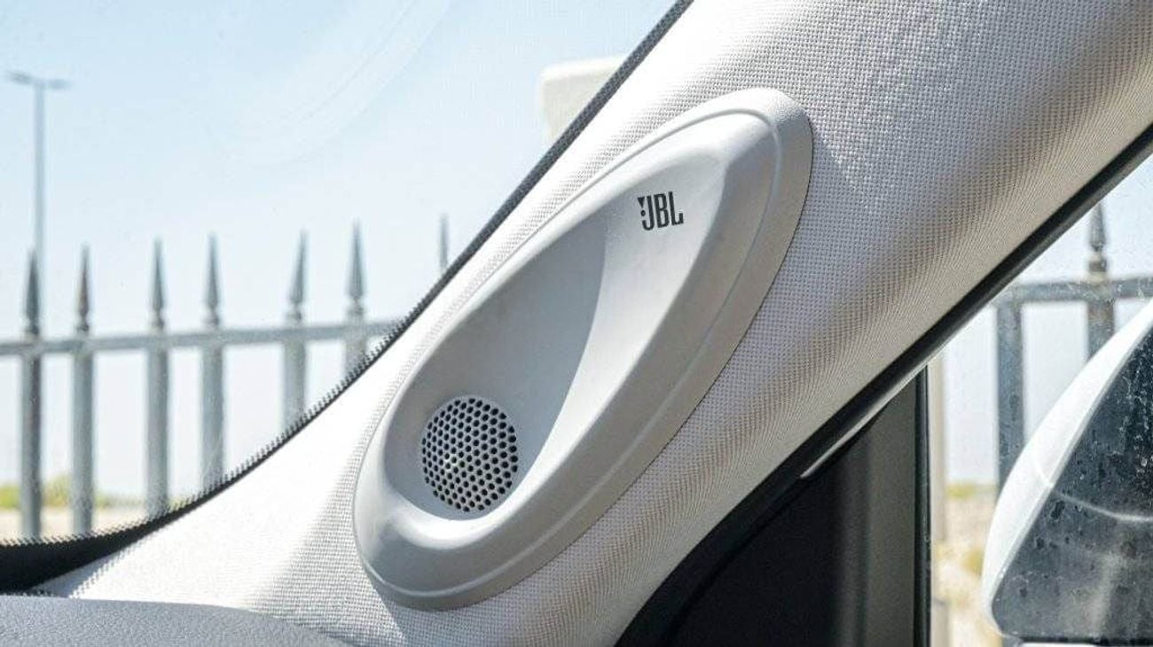 Toyota Highlander Toyota  Highlander 2.5L Hybrid VXR (AWD)