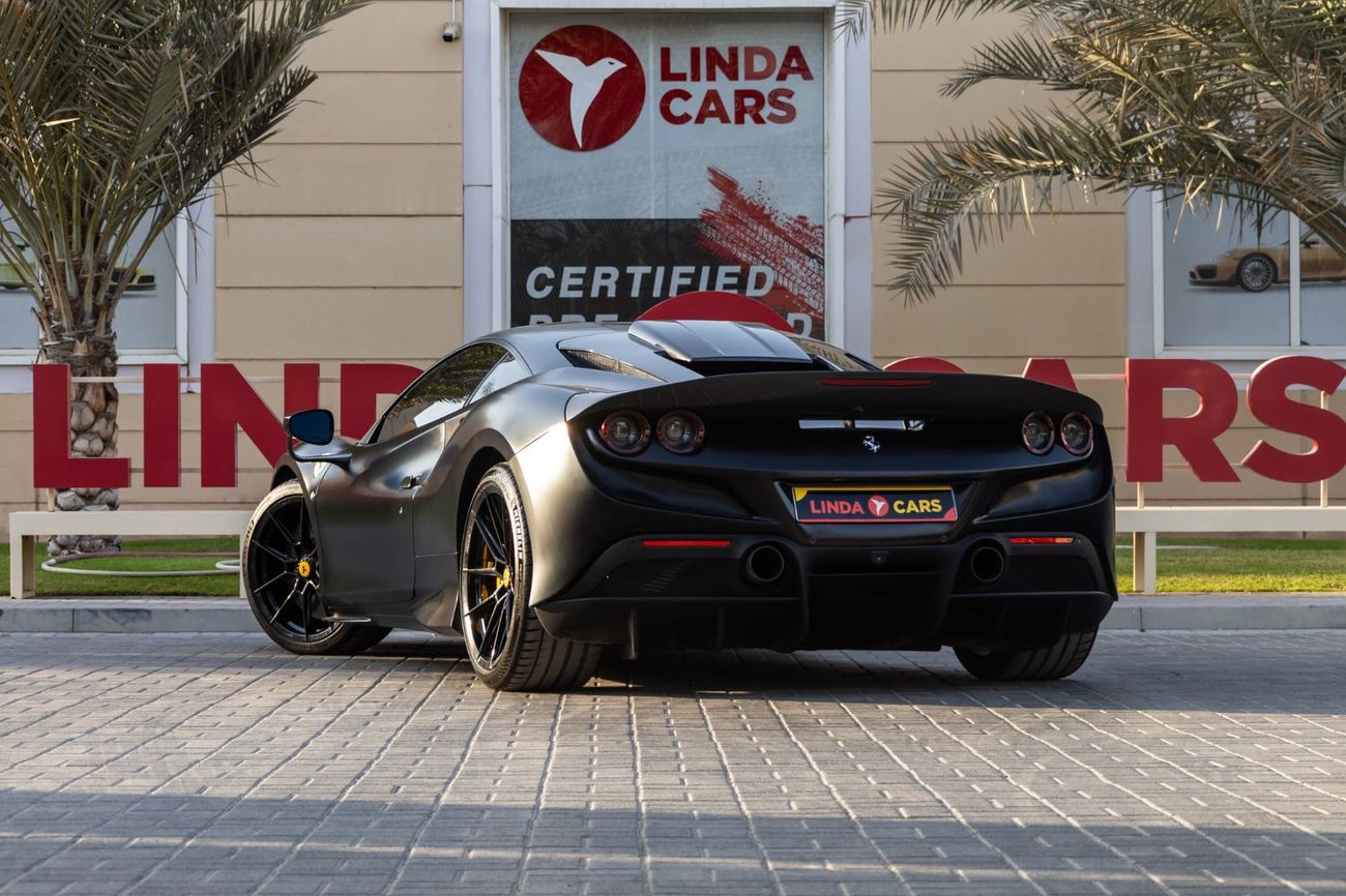 Ferrari F8 Tributo 3.9T V8