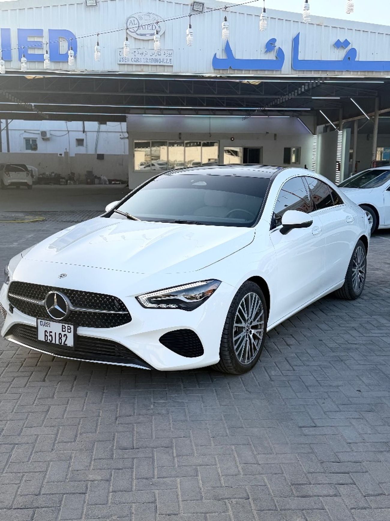 Mercedes-Benz CLA 250 للبيع Mercedes-Benz CLA 250 2025 فل أوبشن – صبغ وكالة الممشى: 1,000 كم فقط  فتحة سقف، جلد كهرباء، شا