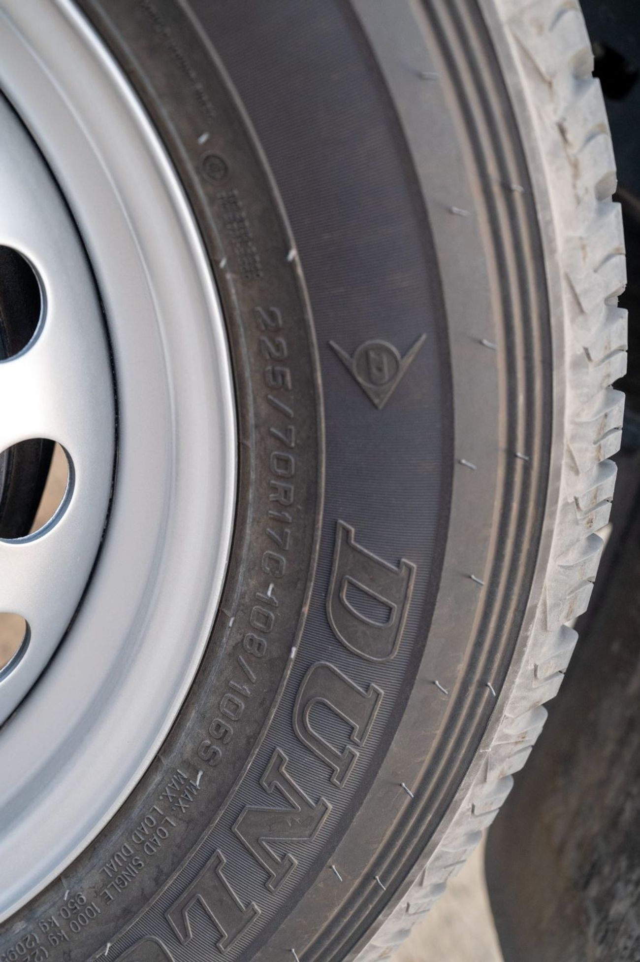 Toyota Hilux HILUX 2.7 DC 4x2 GL G Automatic 2025 Model