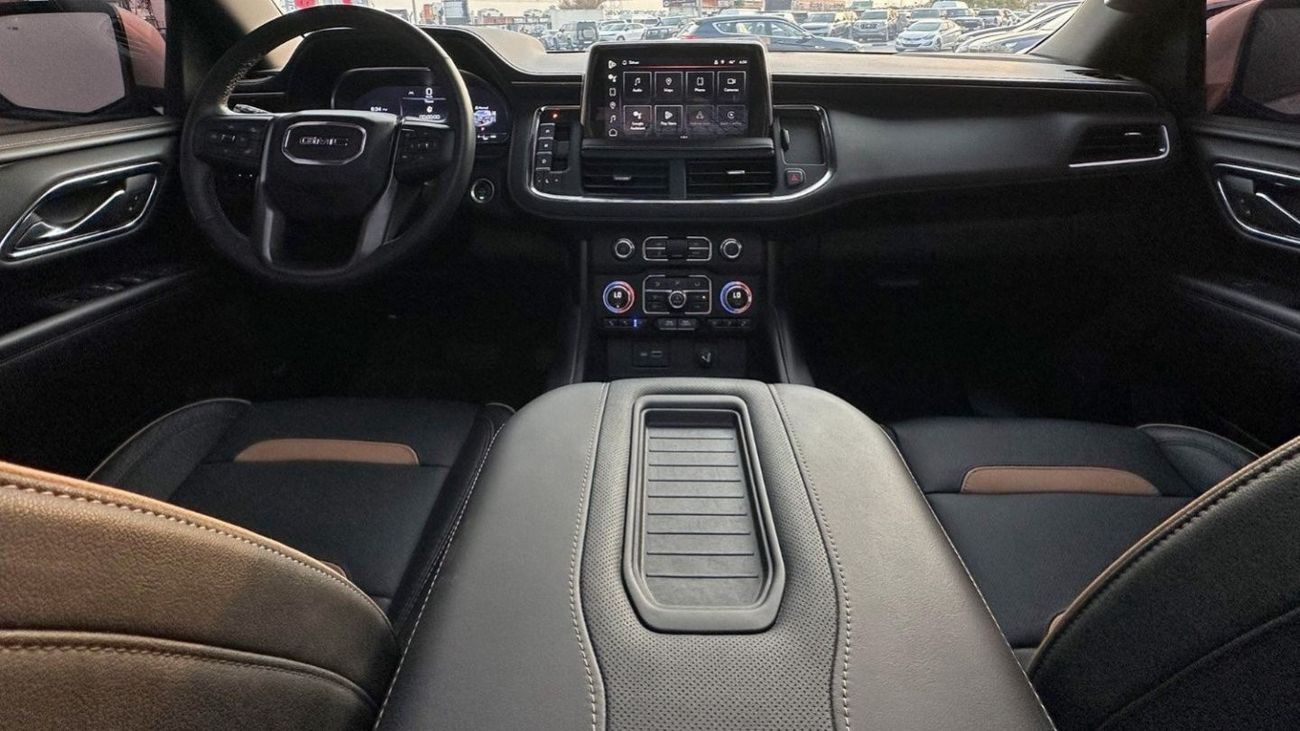 GMC Yukon AT4 | V8 | GCC | Agency Warranty