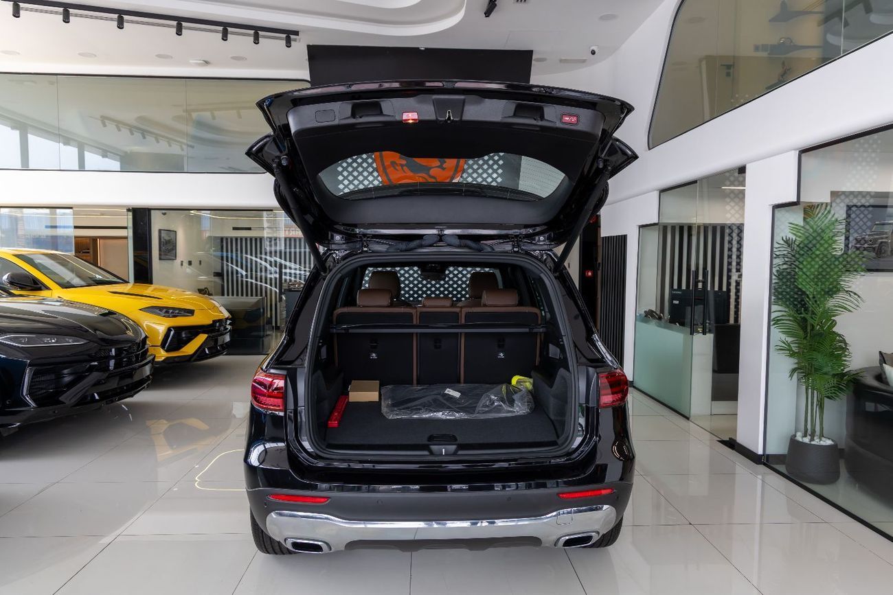 مرسيدس بنز GLB 200 Mercedes-Benz GLB200 Dynamic - 2025