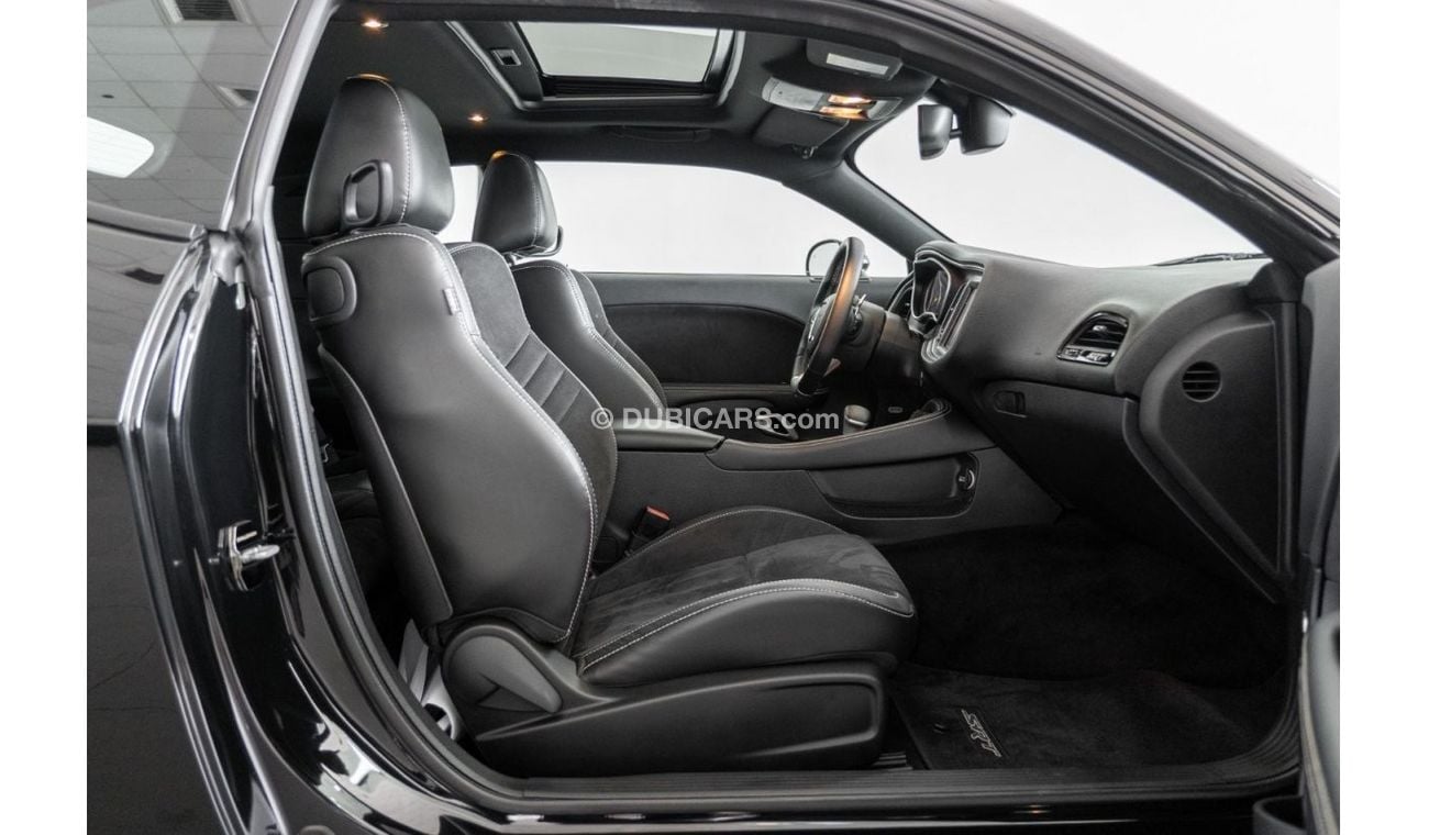 Dodge Challenger 2016 Dodge Challenger SRT 392 / Full-Service History