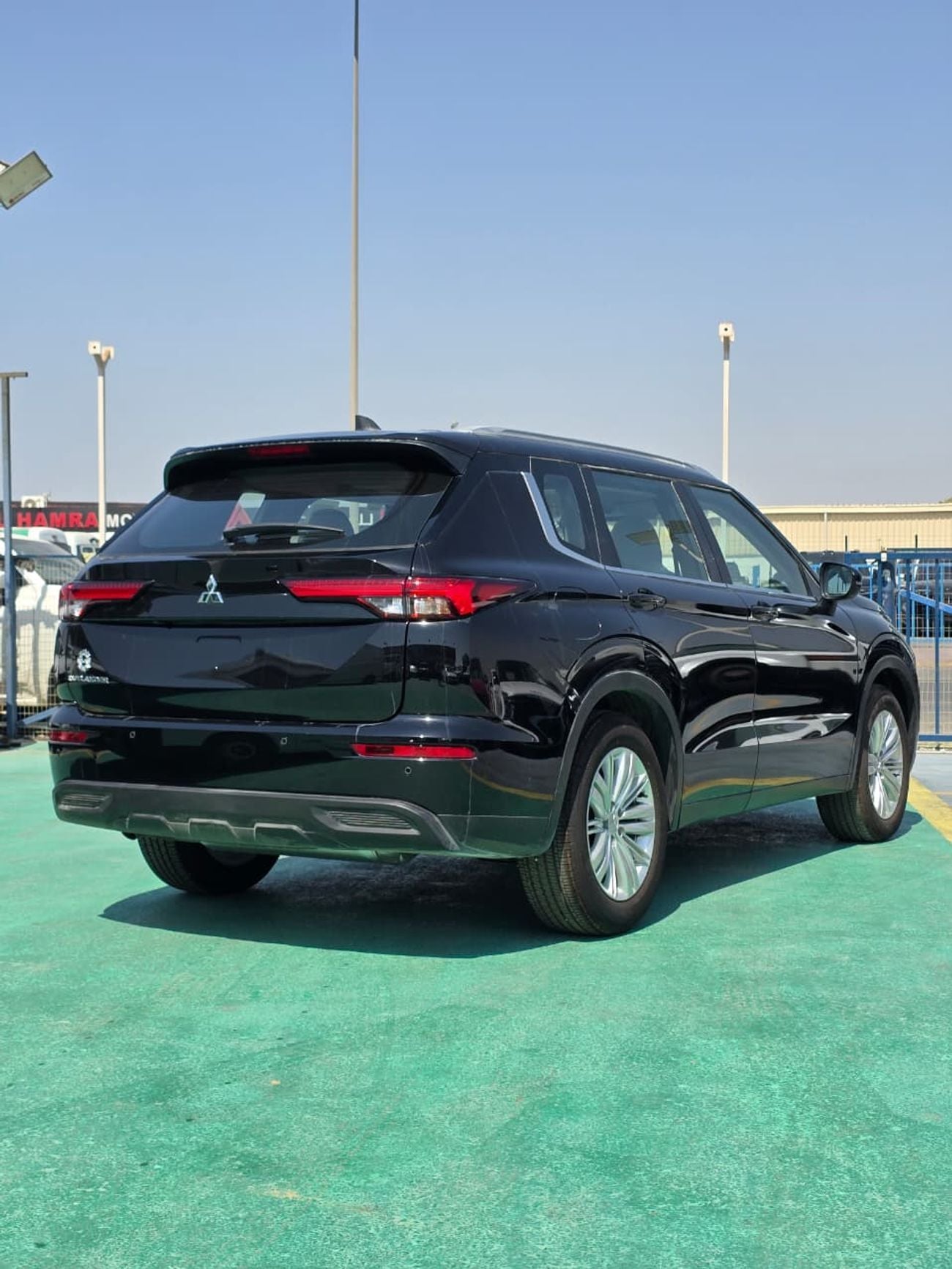 Mitsubishi Outlander MITSUBISHI OUTLANDER 2026 M-LINE