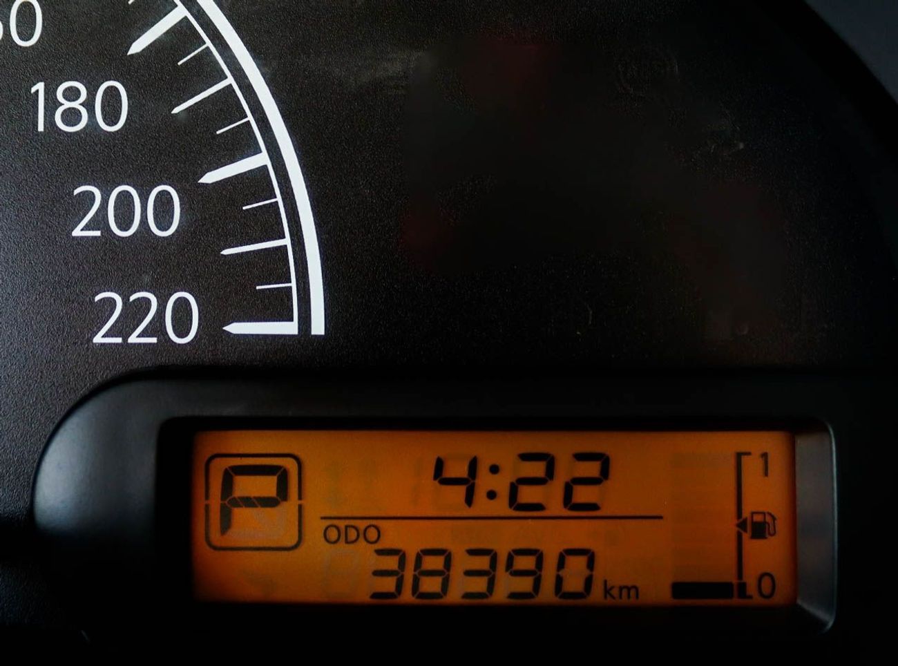 نيسان صني سيارة نيسان صني S (N18) موديل 2022، سيدان بأربعة أبواب، محرك بنزين 1.6 لتر، ناقل حركة أوتوماتيكي، دف