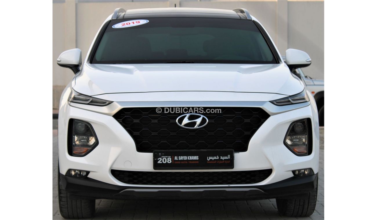 Hyundai Santa Fe GL Hyundai Santa Fe 2019 full option GCC, in excellent condition, without accidents
