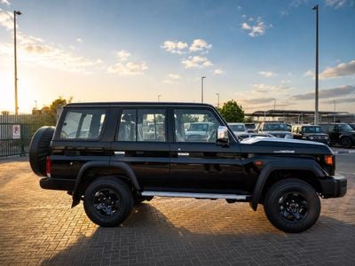 Toyota Land Cruiser 70 v6 petrol