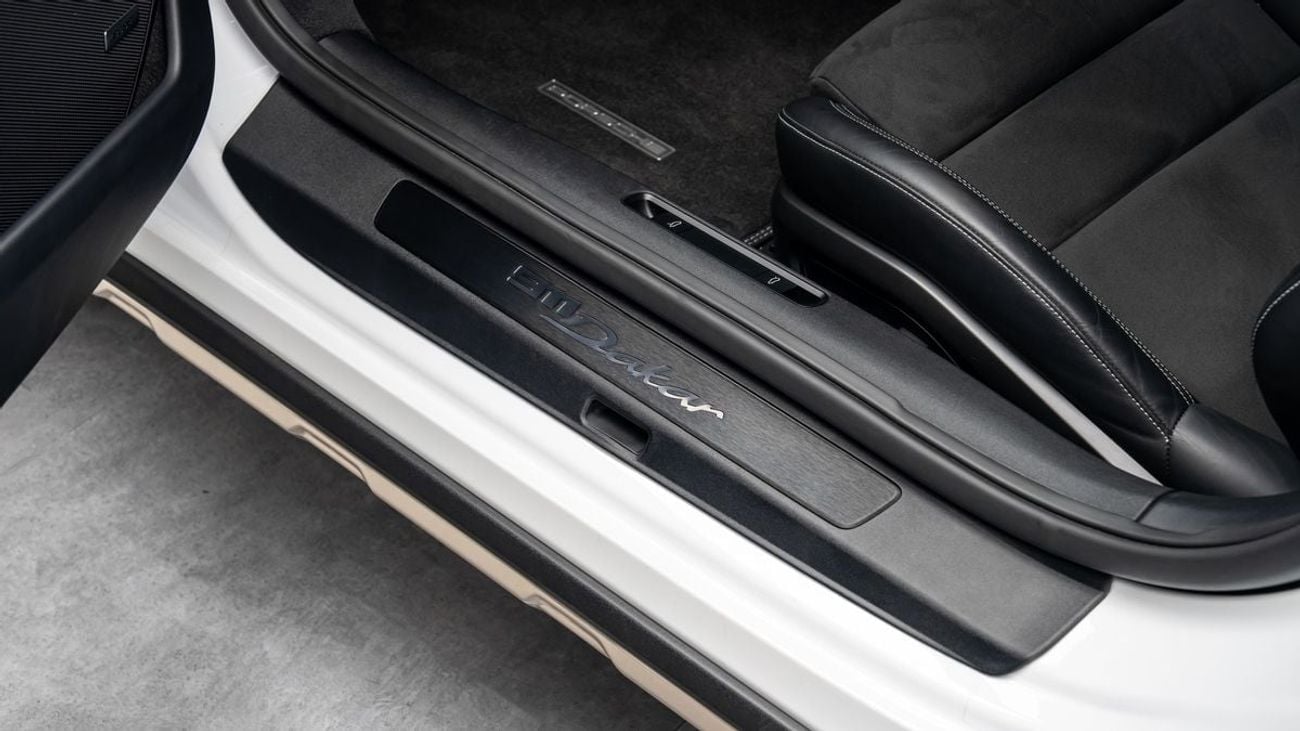 بورش 911 Dakar - 2023 - GCC Specs - Under Warranty