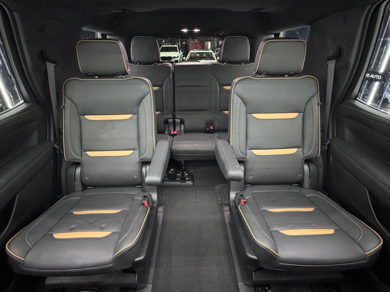 GMC Yukon 5.3 V8 AT4 (AWD) 2022 GMC Yukon, Warranty, VIP Seats, 7 Seater, Excellent Condition, 355HP