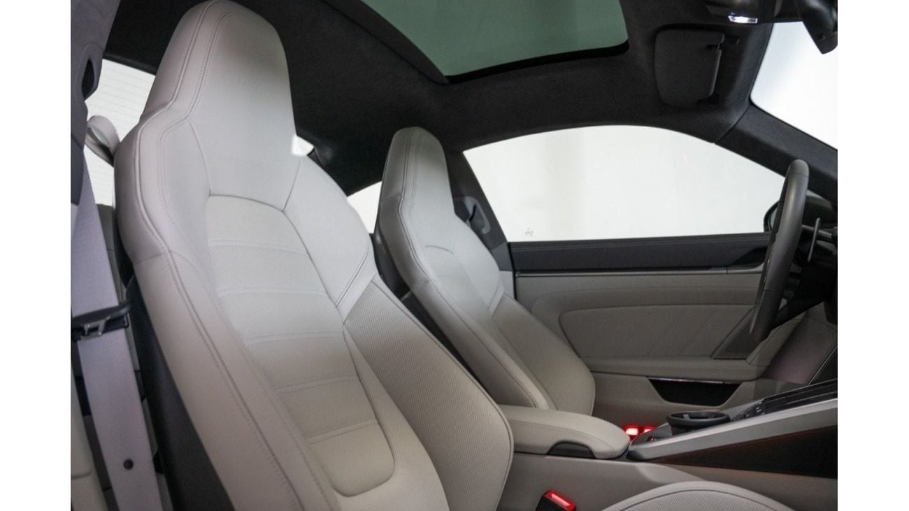 بورش 911 2024 Porsche 911 Turbo S / Sports Chrono Plus / Full-Service History/ Porsche 5 Year Warranty