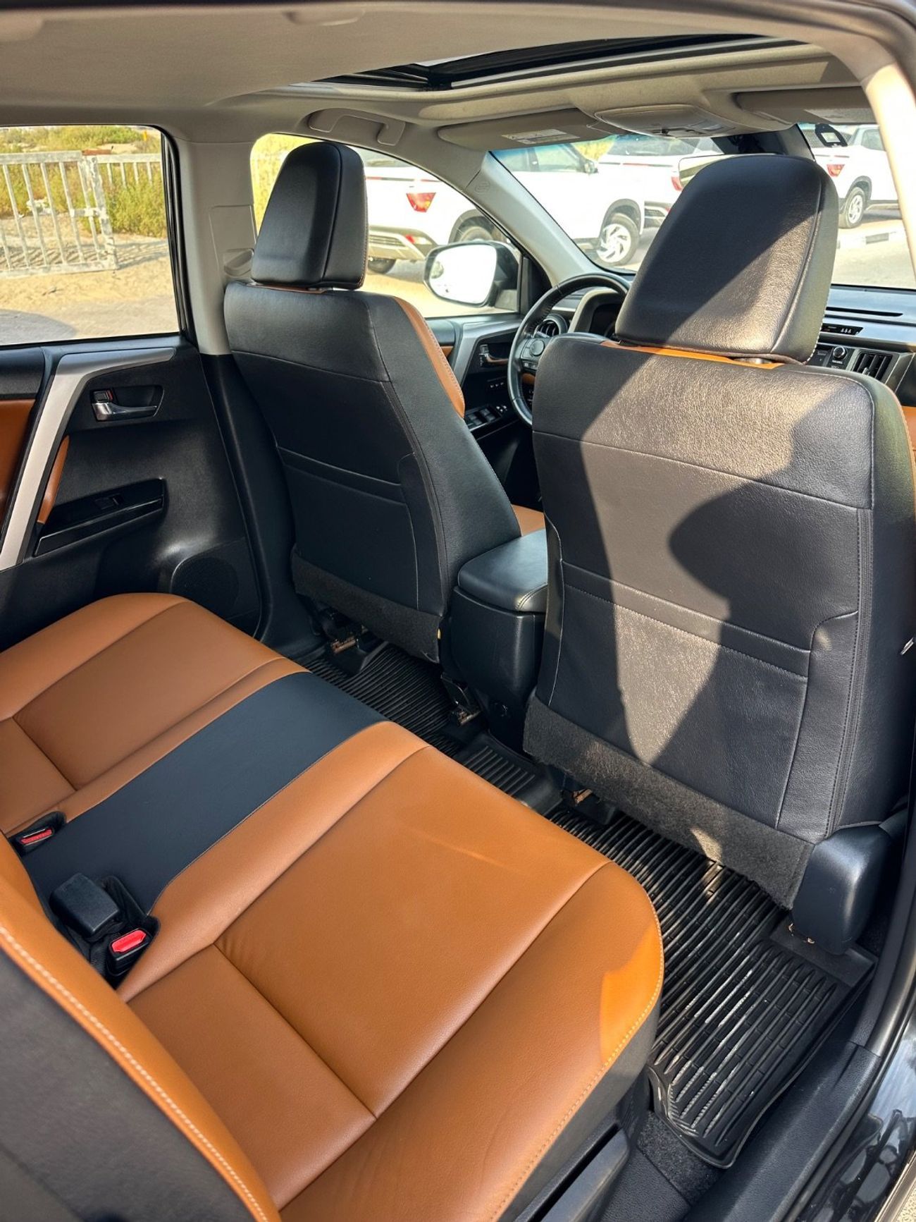 تويوتا راف ٤ LTD 2.5L