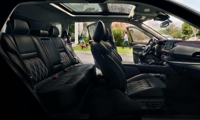 Nissan Rogue interior - Seats