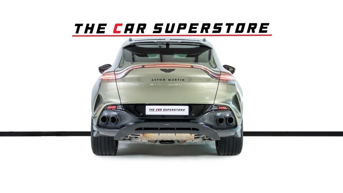 أستون مارتن DBX 