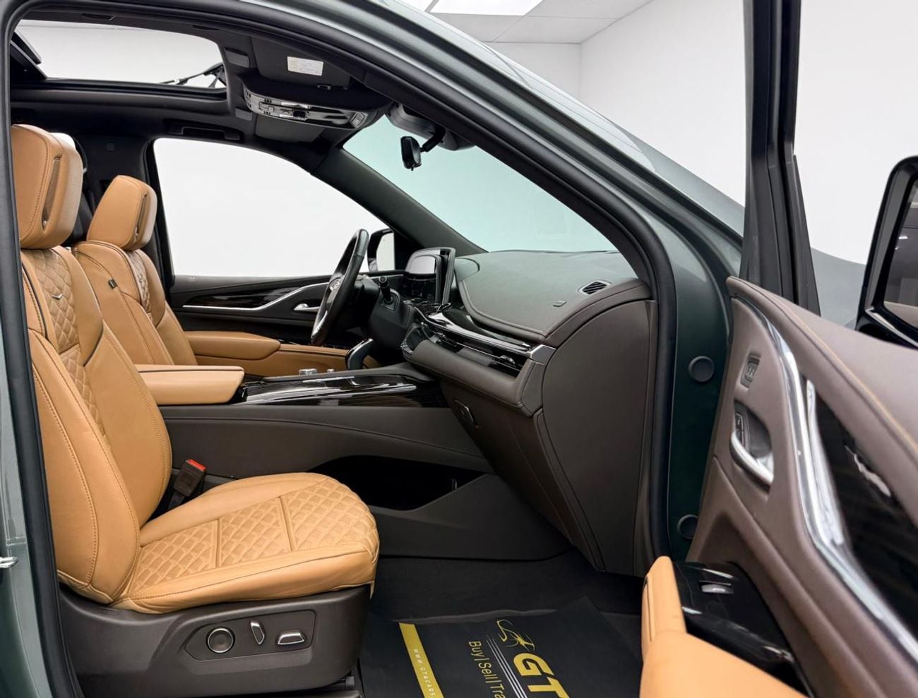 Cadillac Escalade 2024 Cadillac Escalade Sport Platinum, 2029 Cadillac Warranty + Service Pack, Fully Loaded, GCC
